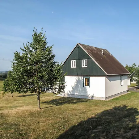 Chalet Aista¡ Alpehytte Cista (Hradec Kralove)